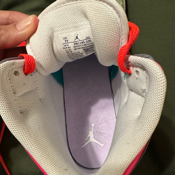 Nike Air Jordan Mid Shoes 7Y/8.5W - Picture 5 of 6